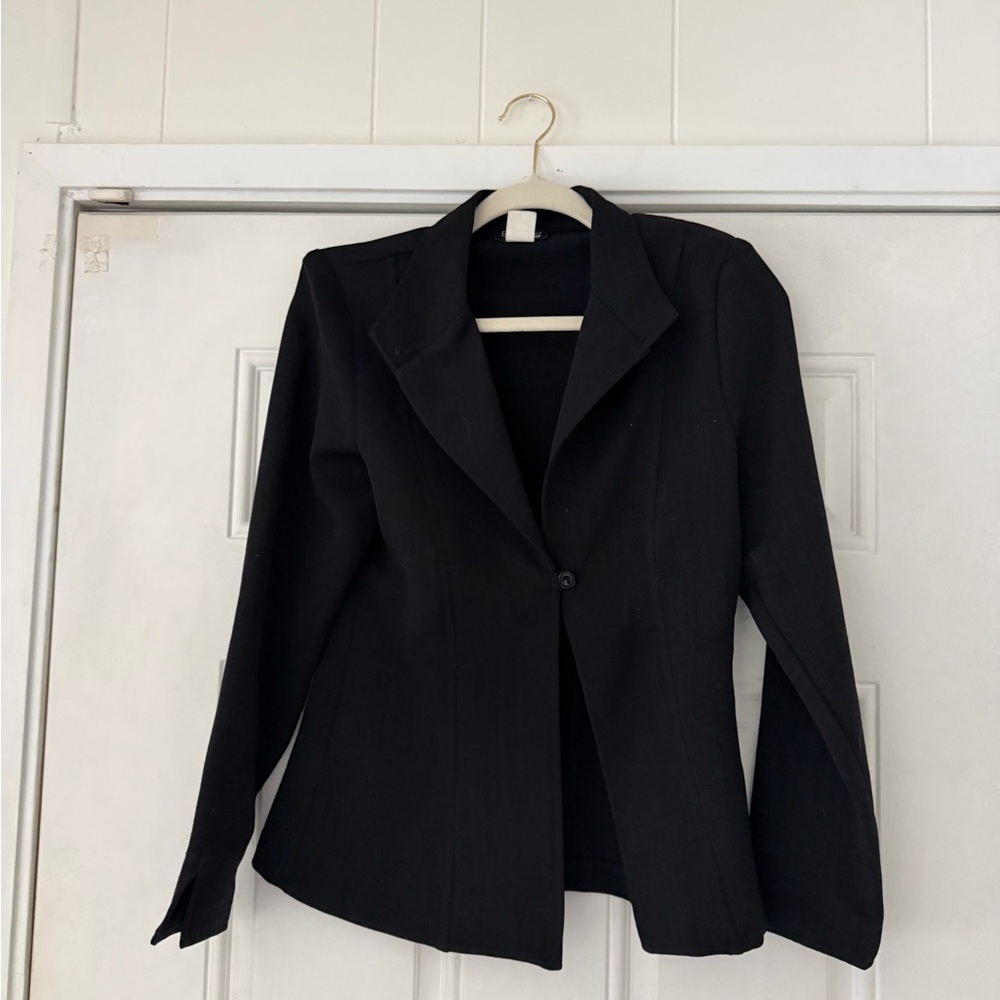 Elegant Black professional modern tightening fitted extra chic Women's Blazer - Picture 4 of 5
